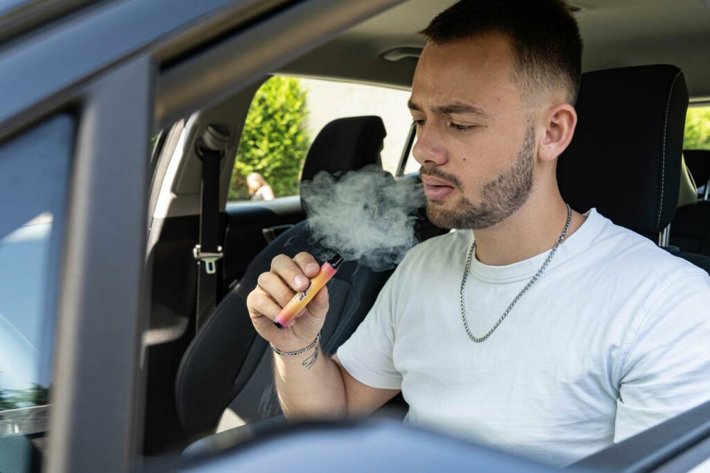 La consommation de CBD avant de prendre le volant est passible d'une peine d'emprisonnement de 2 ans,